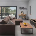 Esti Villa *